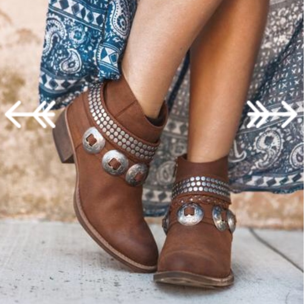 Nib Harness Western Distressed Canvas Booties - image 2